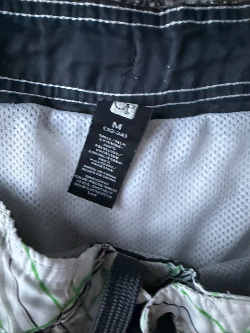 OP Ocean Pacific Mens Medium Board Shorts White Green Plaid Swim Trunks Surf